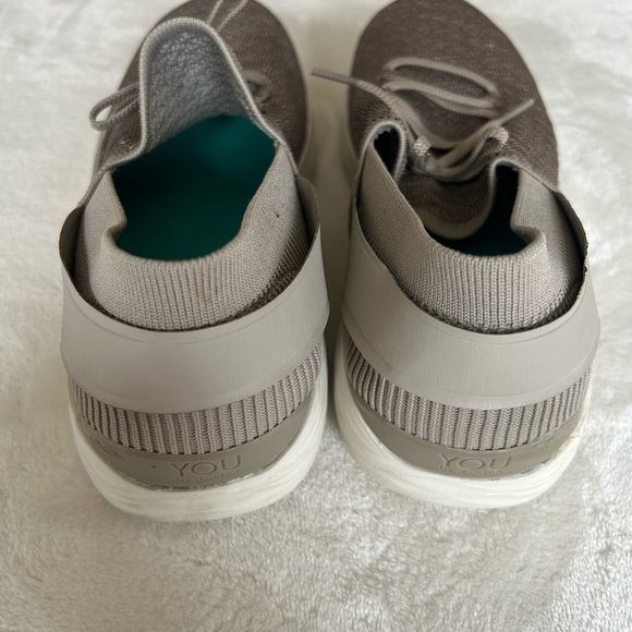 YOU by Sketchers Running Shoes - Picture 3 of 4